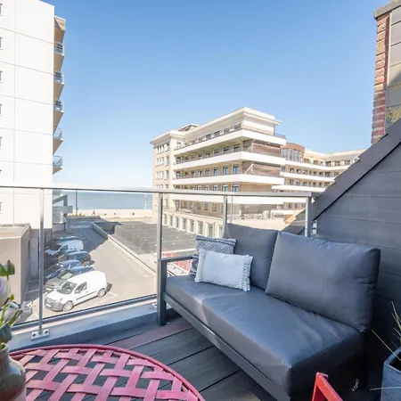 Bright Seaview With Terrace In * Ostend