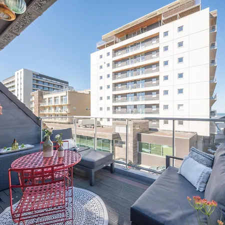 Bright Seaview With Terrace In Apartment Ostende