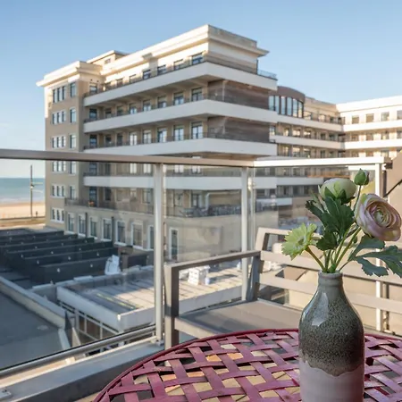Bright Seaview With Terrace In * Oostende