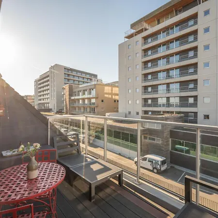 Bright Seaview With Terrace In Oostende