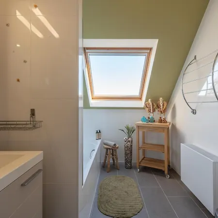 Bright Seaview With Terrace In Apartment Ostende