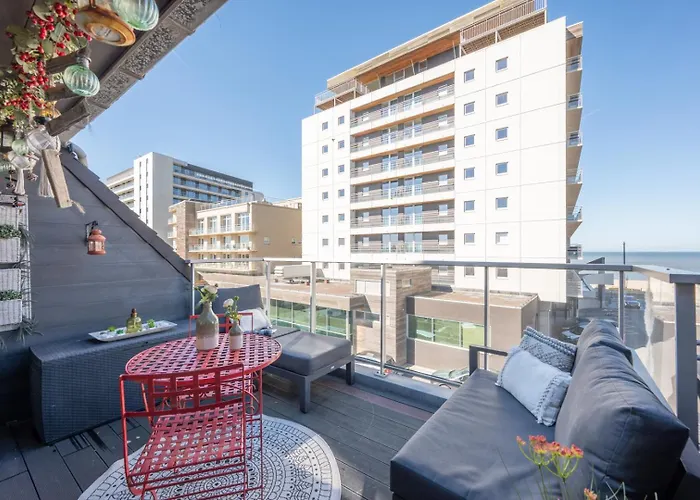 Bright Seaview With Terrace In Apartment Ostende