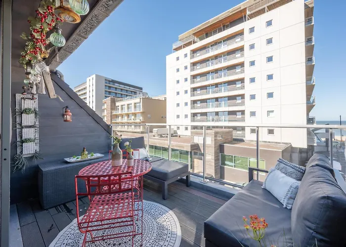 Bright Seaview With Terrace In Ostende