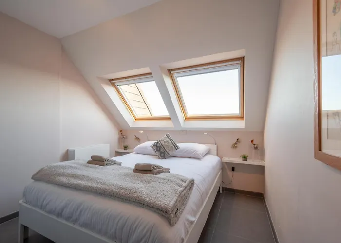 Bright Seaview With Terrace In Appartement Ostende