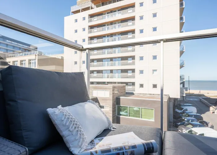 Bright Seaview With Terrace In Ostende