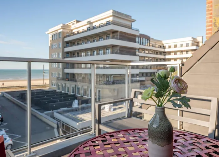 Bright Seaview With Terrace In * Ostende